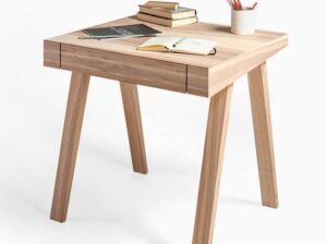 Lakefront 3-Bedroom Vacation House